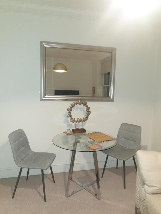 Beautiful One Bedroom Apartment Walking Distance To Paddington And Hyde Park London Kültér fotó