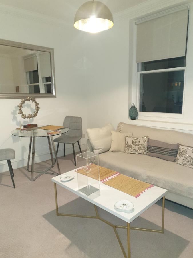 Beautiful One Bedroom Apartment Walking Distance To Paddington And Hyde Park London Kültér fotó